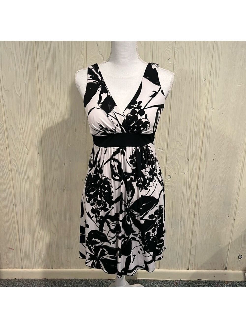 Maurices Black and White Sun Dress Padded Bra Tie Back
